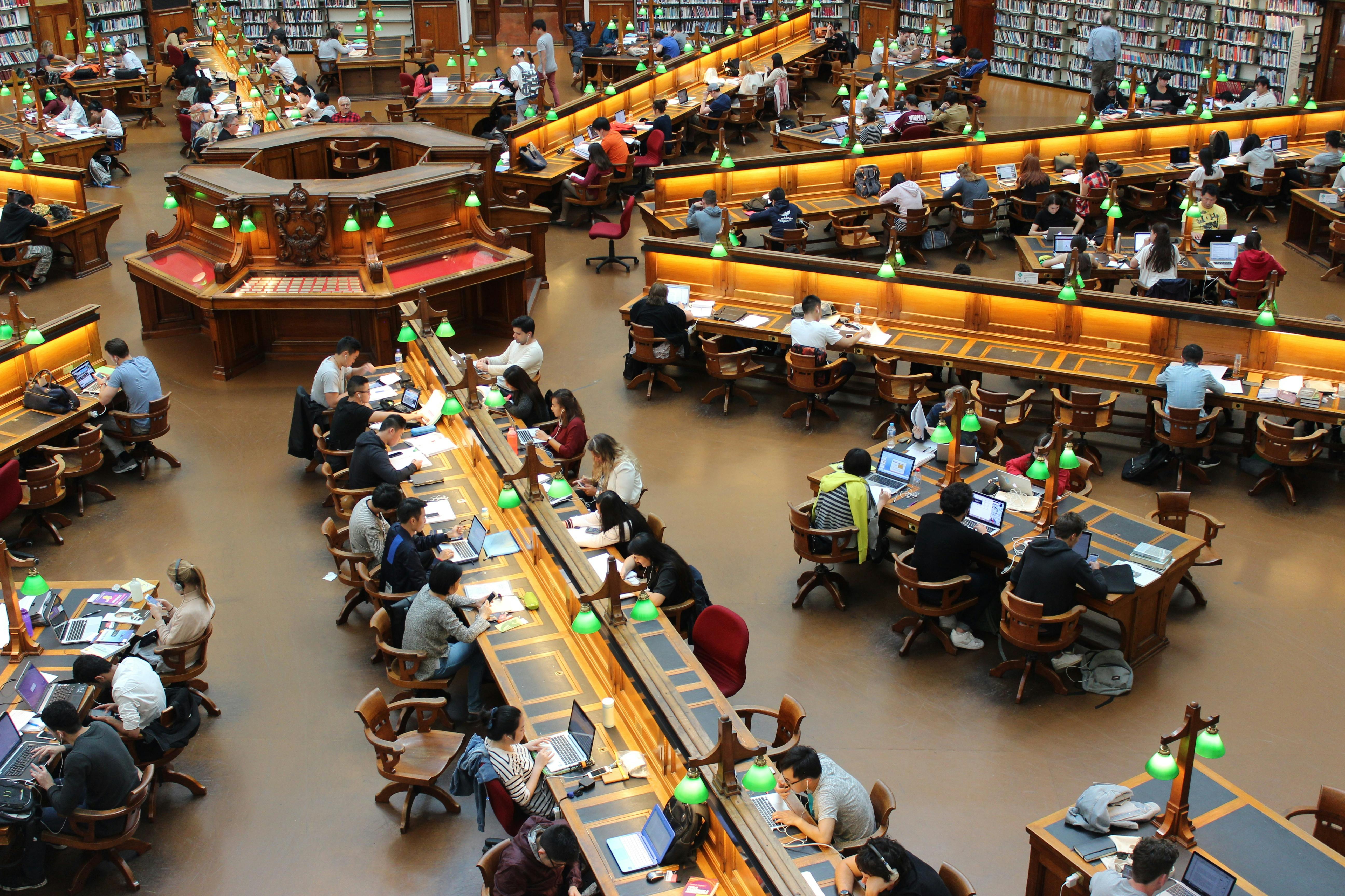 recording of the ambiance of the learning commons (Pixabay, Pexels, 2016)